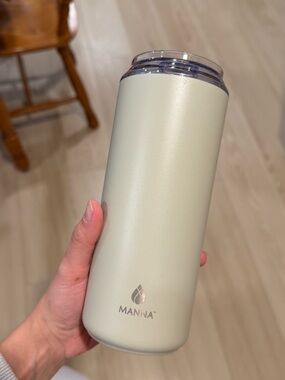 Manna Tan Insulated Travel Tumbler - Leak-Resistant